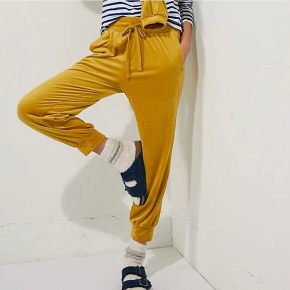 Anthropologie Saturday Sunday Merida Mustard Yellow Velvety Joggers XS - Picture 1 of 5